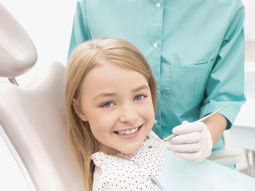 Child in chair 884 x 662