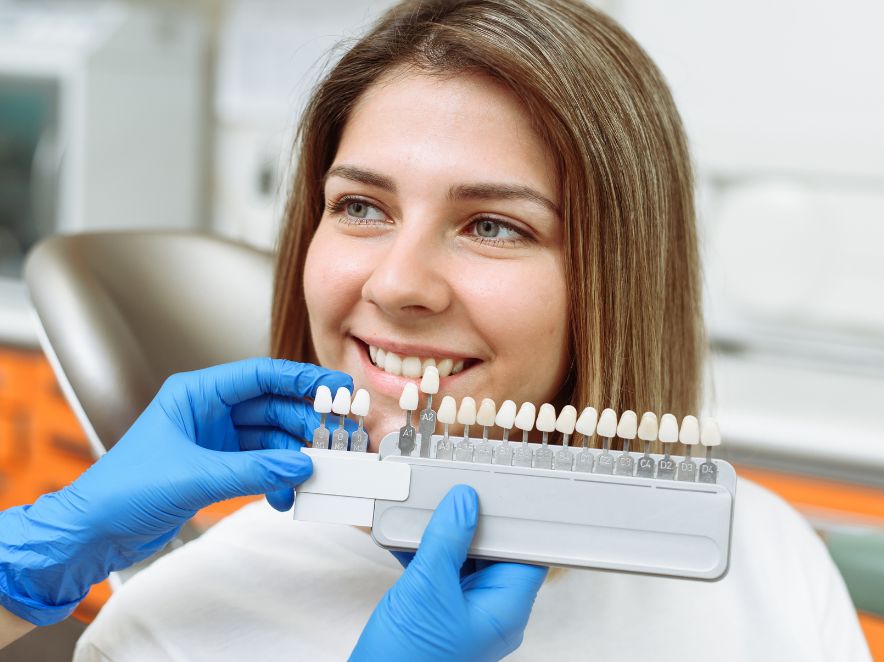 向墨尔本的牙医询问牙齿美白事宜