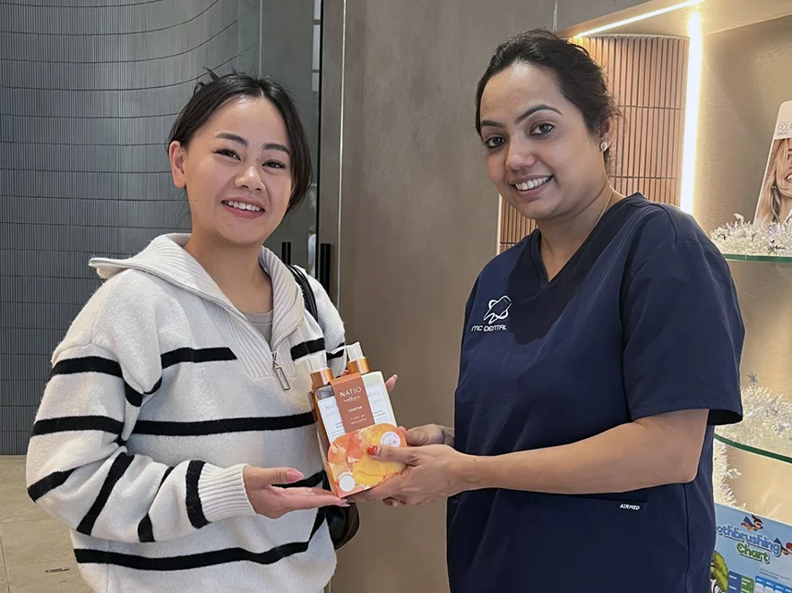 庆祝MC Dental Highpoint营业一周年！